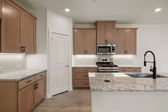 $400,990 | 2512 Red Tailed Hawk Lane, McKinney, TX 75071