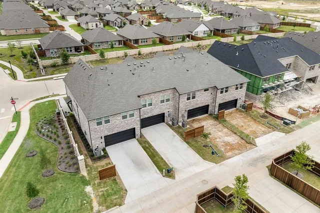 $400,990 | 2512 Red Tailed Hawk Lane, McKinney, TX 75071