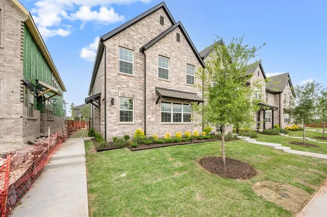 $400,990 | 2512 Red Tailed Hawk Lane, McKinney, TX 75071