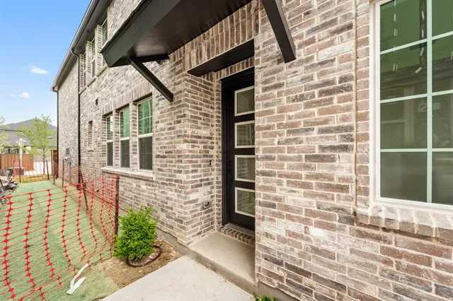 $400,990 | 2512 Red Tailed Hawk Lane, McKinney, TX 75071