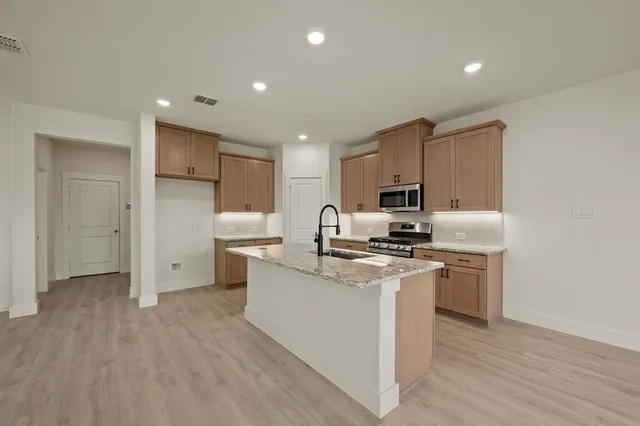 $400,990 | 2512 Red Tailed Hawk Lane, McKinney, TX 75071