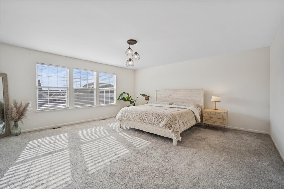 3641 Eldorado Road Elgin, IL 60124 - Photo 11 of 25