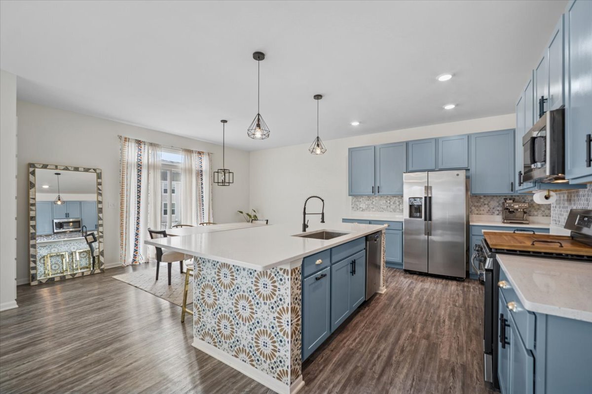 3641 Eldorado Road Elgin, IL 60124 - Photo 7 of 25