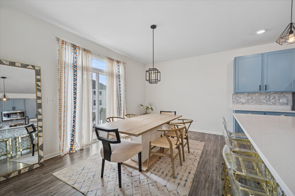 3641 Eldorado Road Elgin, IL 60124 - Photo 9 of 25