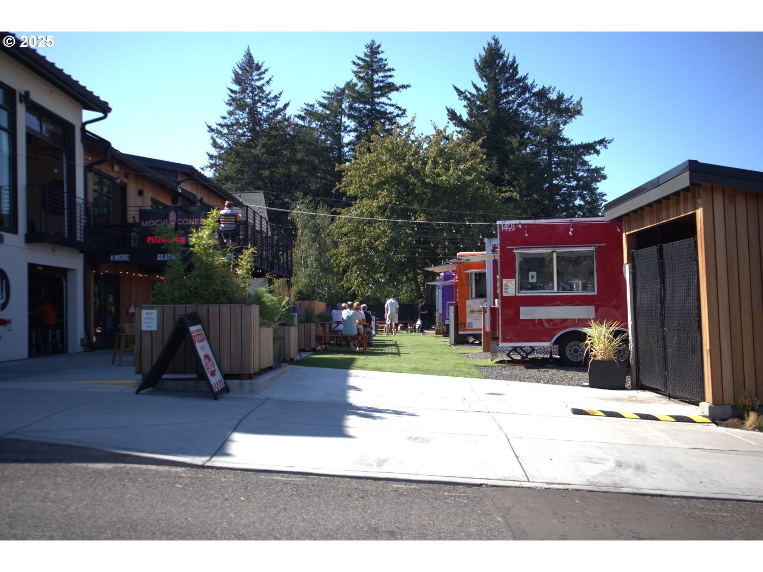 724 Southwest 28th Street Troutdale, OR 97060 - Photo 42 of 47