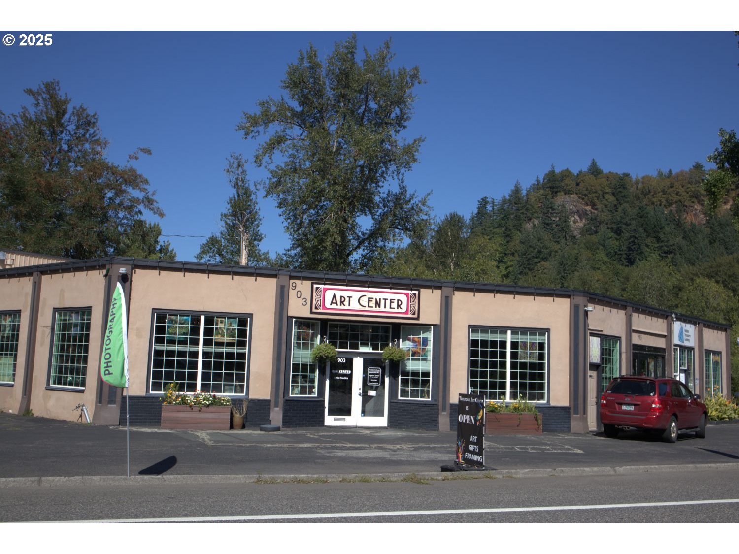 724 Southwest 28th Street Troutdale, OR 97060 - Photo 44 of 47