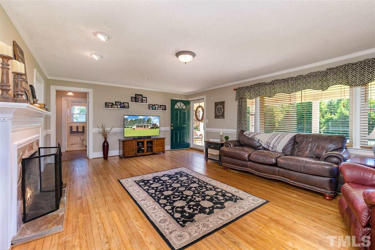 88 Glover Road Dunn, NC 28334 - Photo 7 of 30