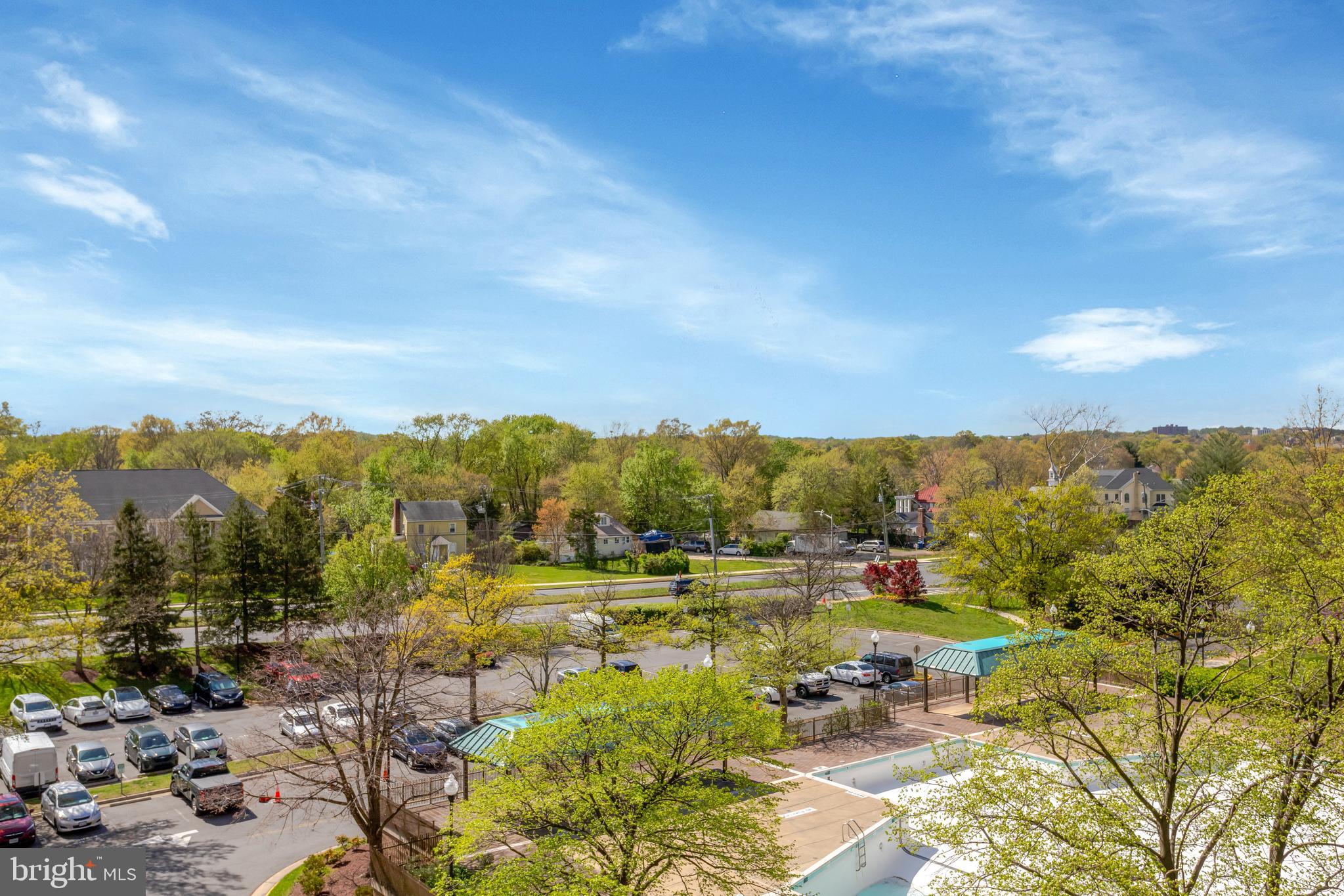 5501 Seminary Road, Unit 514S Falls Church, VA 22041 - Photo 20 of 72 a view of a city with mountains in the background