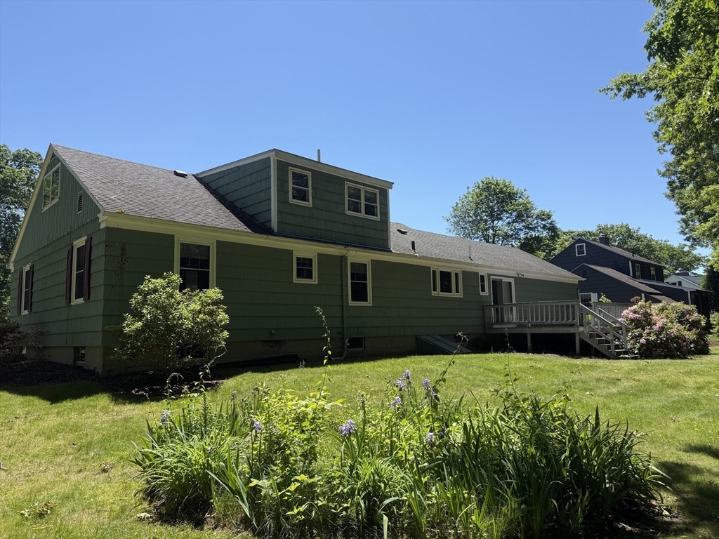 50 Edgewood Road Shrewsbury, MA 01545 - Photo 3 of 33