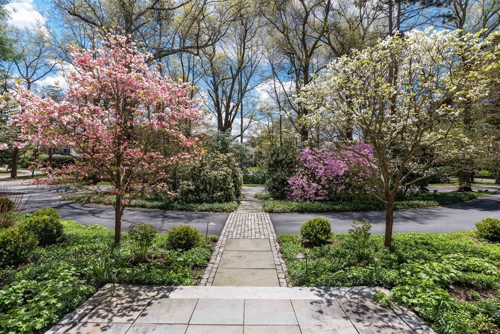 134 Musterfield Road Concord, MA 01742 - Photo 3 of 28