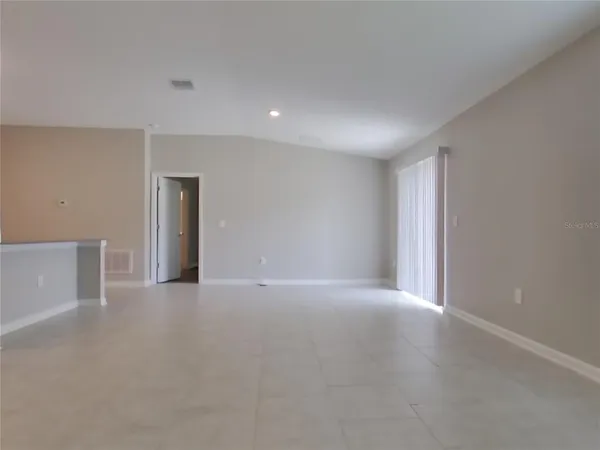 $1,949 | Undisclosed Address, Leesburg, FL 34788