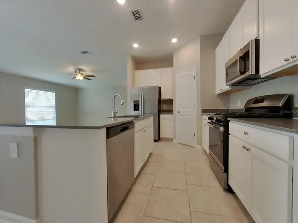 $1,949 | Undisclosed Address, Leesburg, FL 34788