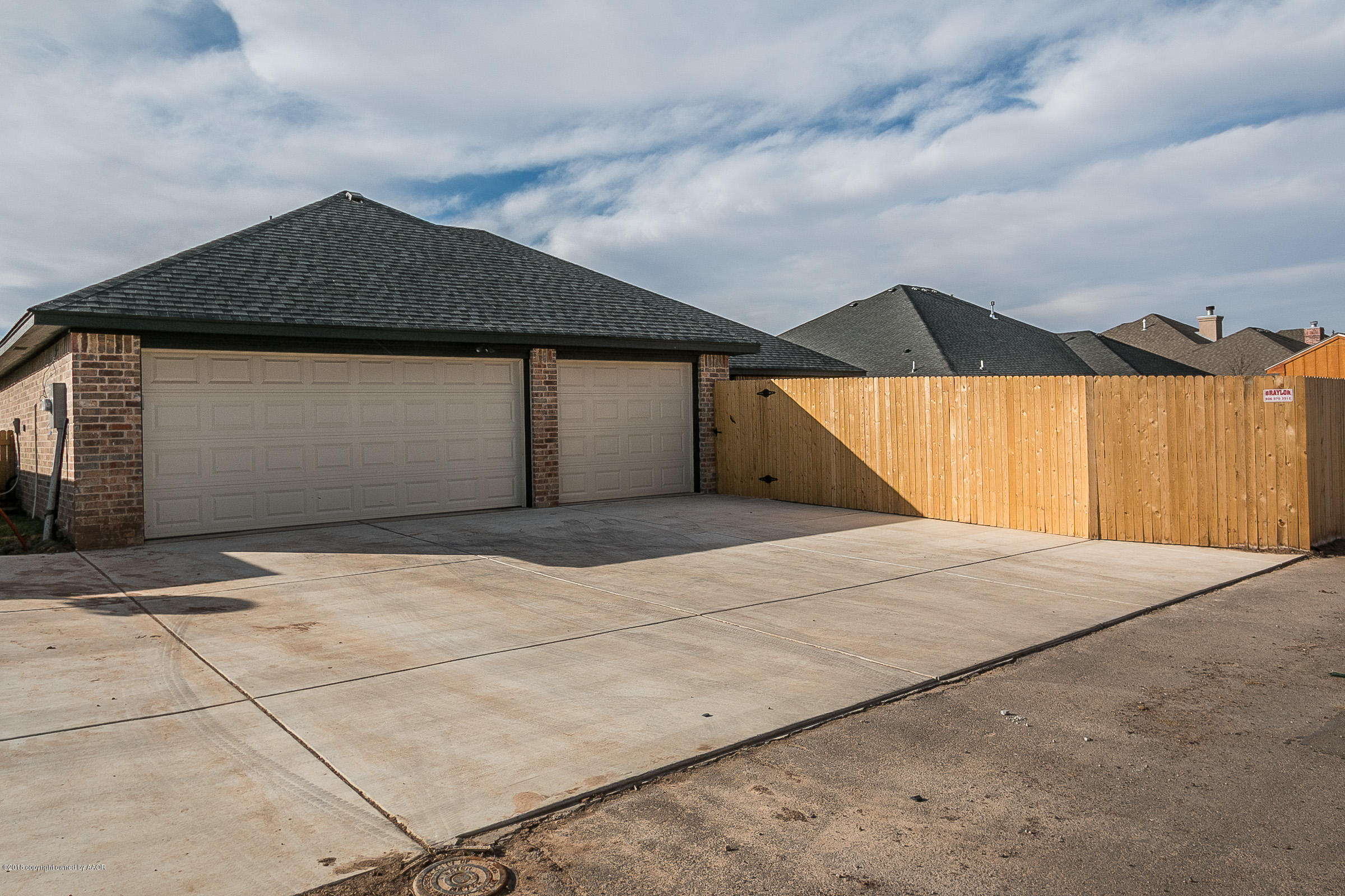 7409 Rochester Drive Amarillo, TX 79118 - Photo 22 of 22 022_3 Car Garage