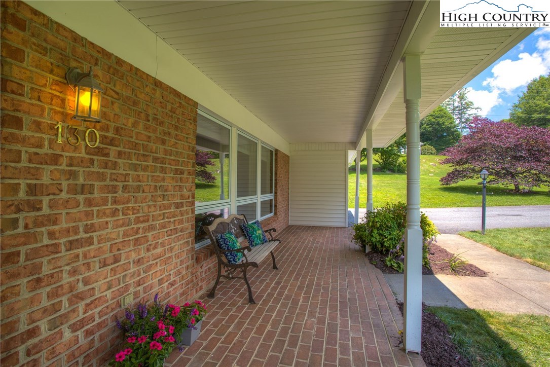 130 Russelton Road Boone, NC 28607 - Photo 3 of 25 Gallery Image 3