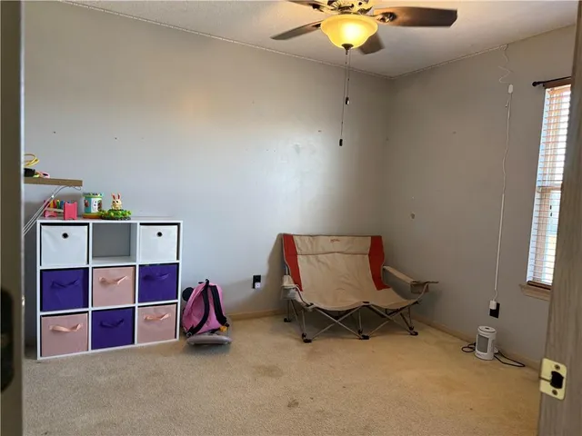 $299,900 | 2202 Meadow Trail, St. Joseph, MO 64503