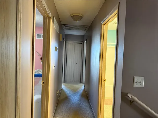 $299,900 | 2202 Meadow Trail, St. Joseph, MO 64503