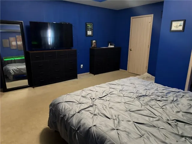 $299,900 | 2202 Meadow Trail, St. Joseph, MO 64503