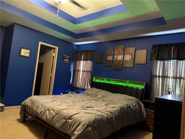 $299,900 | 2202 Meadow Trail, St. Joseph, MO 64503