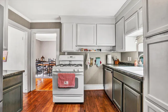 $324,950 | 2136 Denniston Avenue Southwest, Roanoke, VA 24015