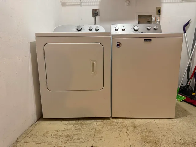 $2,200 | 1389 Pines Lane, West Palm Beach, FL 33415