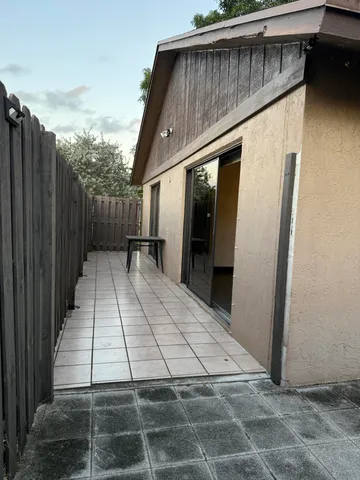 $2,200 | 1389 Pines Lane, West Palm Beach, FL 33415