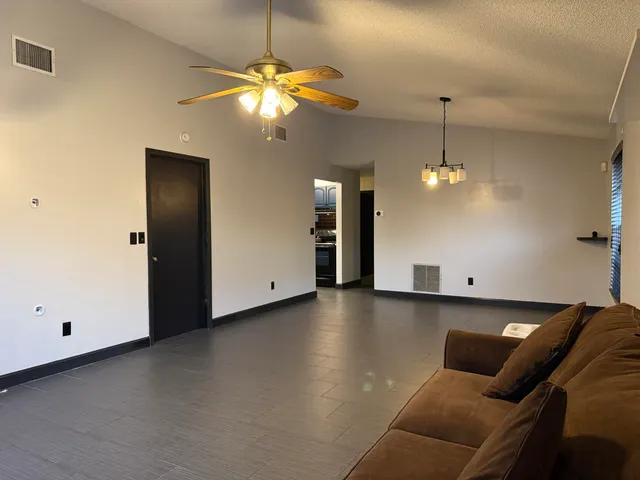 $2,200 | 1389 Pines Lane, West Palm Beach, FL 33415