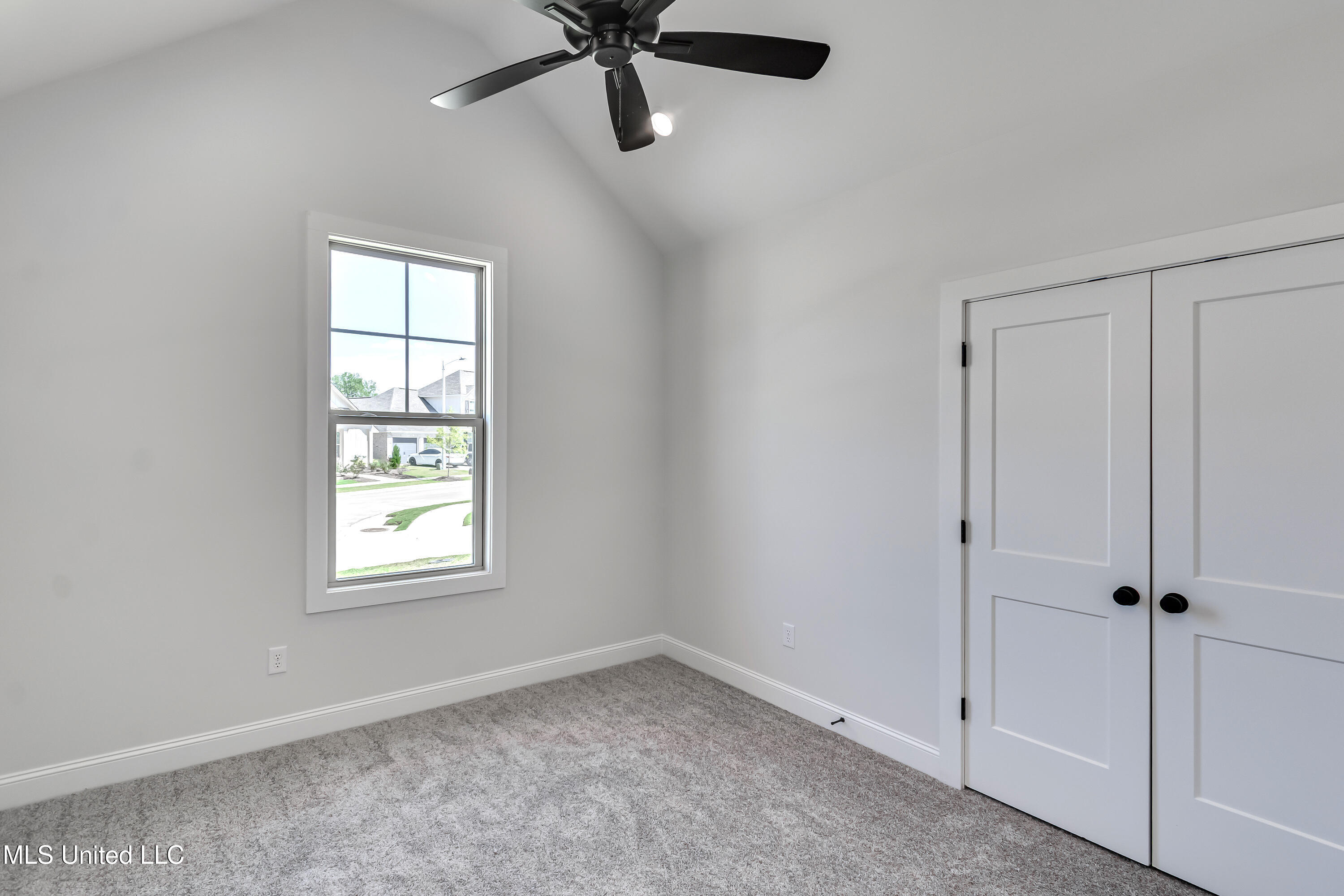 609 Cobalt Way Brandon, MS 39042 - Photo 11 of 52 609 Cobalt Way-16