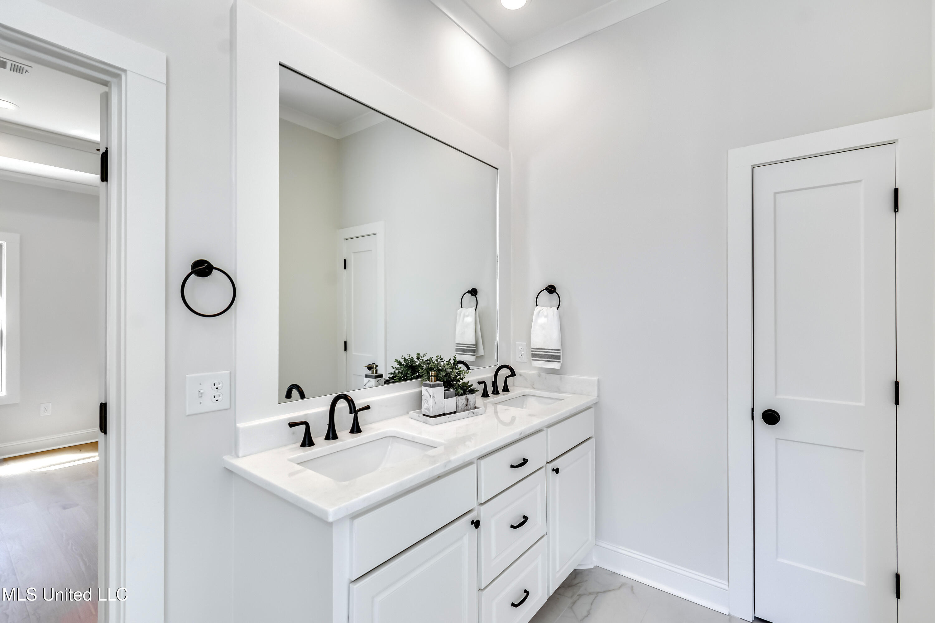 609 Cobalt Way Brandon, MS 39042 - Photo 48 of 52 609 Cobalt Way-48