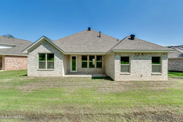 $375,000 | 609 Cobalt Way, Brandon, MS 39042