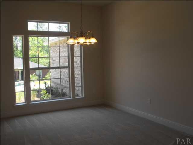 2126 Liberty Loop Road, Unit 5D Cantonment, FL 32533 - Photo 5 of 18 Gallery Image 5