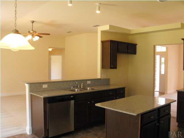 2126 Liberty Loop Road, Unit 5D Cantonment, FL 32533 - Photo 9 of 18 Gallery Image 9