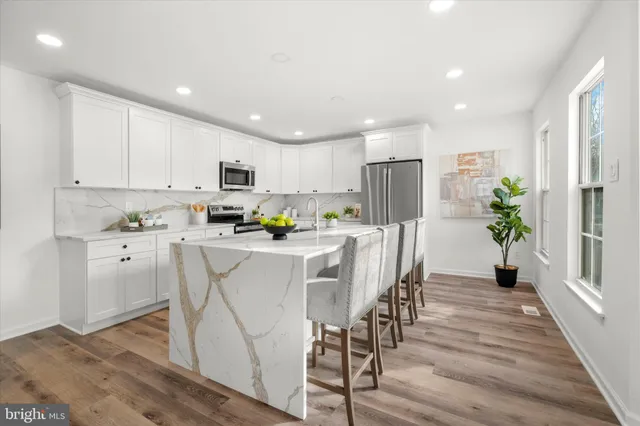 $579,900 | 105 Berry Drive, Wilmington, DE 19808