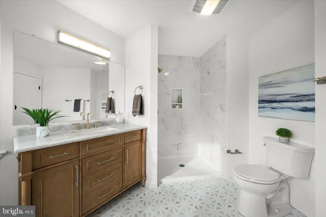 $579,900 | 105 Berry Drive, Wilmington, DE 19808