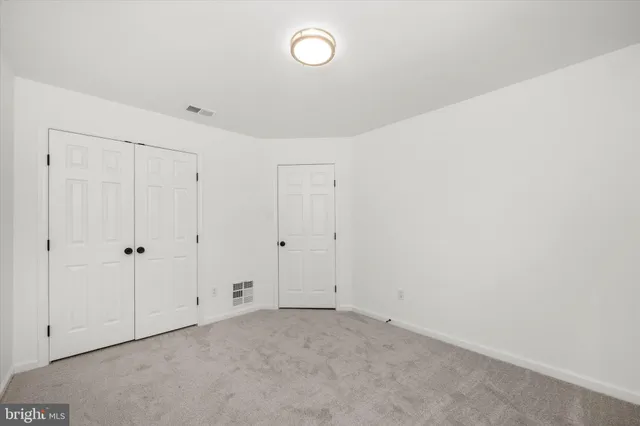 $579,900 | 105 Berry Drive, Wilmington, DE 19808