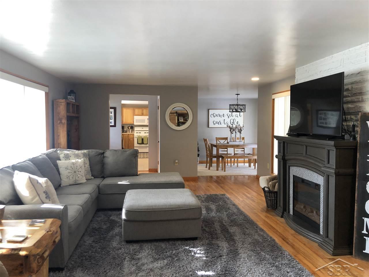 2139 Midland Road Bay City, MI 48706 - Photo 6 of 48 50032754-5.JPG