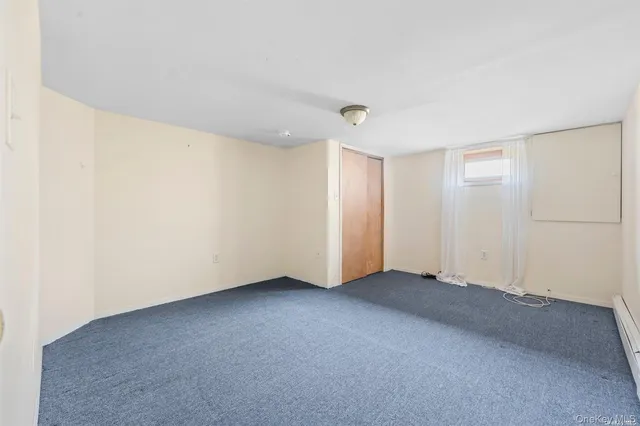 $3,300 | 4 Quaker Court, West Babylon, NY 11704