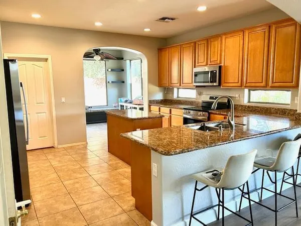 $3,500 | 4075 East Oxford Lane, Gilbert, AZ 85295