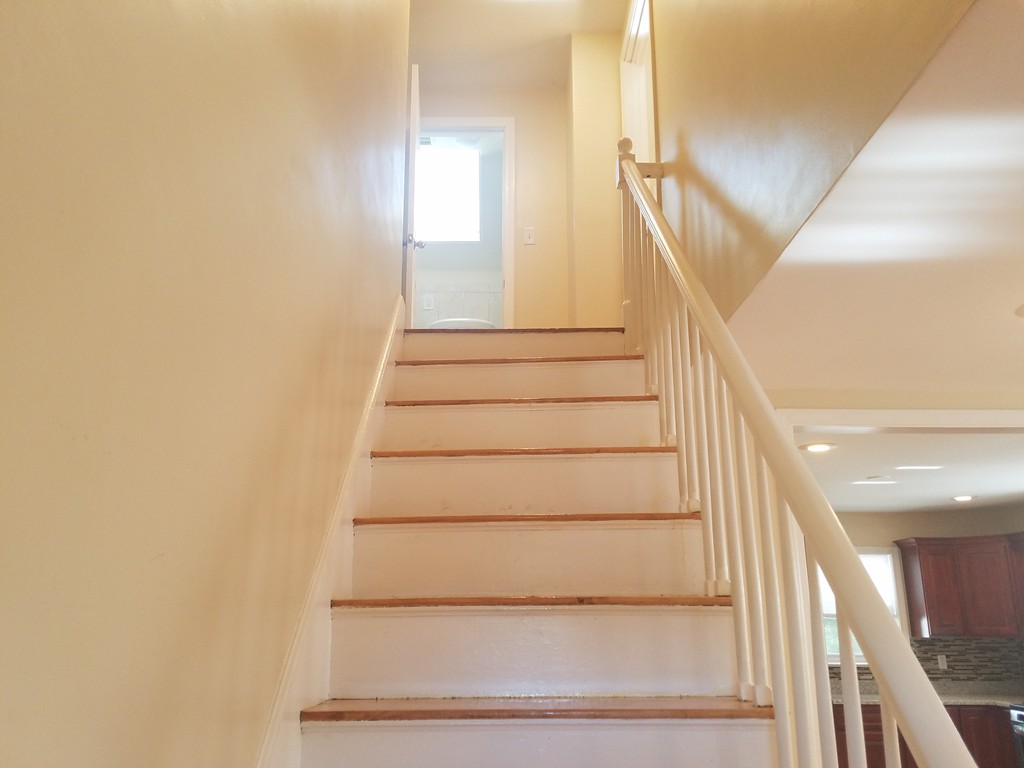 40 Reed Street Randolph, MA 02368 - Photo 8 of 24