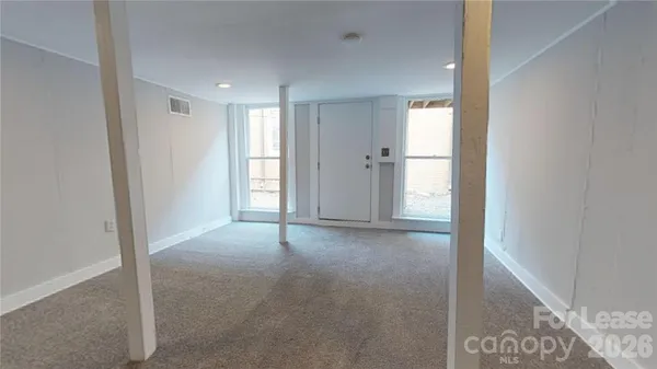 $1,100 | 428 Hawthorne Lane, Unit 7, Charlotte, NC 28204
