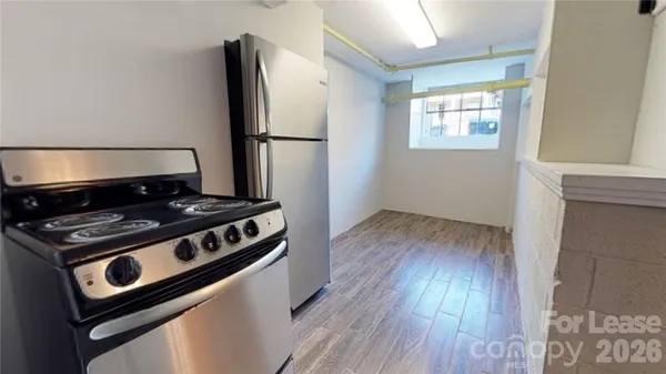 $1,100 | 428 Hawthorne Lane, Unit 7, Charlotte, NC 28204