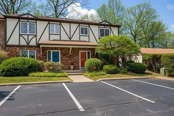 $400,000 | 43 West Summit Street, Unit 10, South Hadley, MA 01075