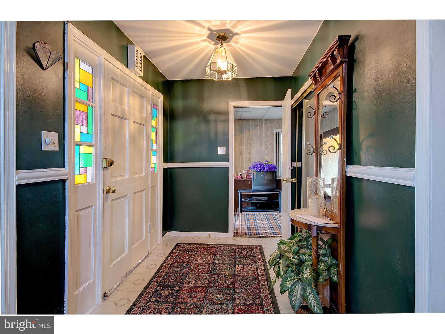 108 Shenandoah Road Cinnaminson, NJ 08077 - Photo 2 of 24 Gallery Image 2
