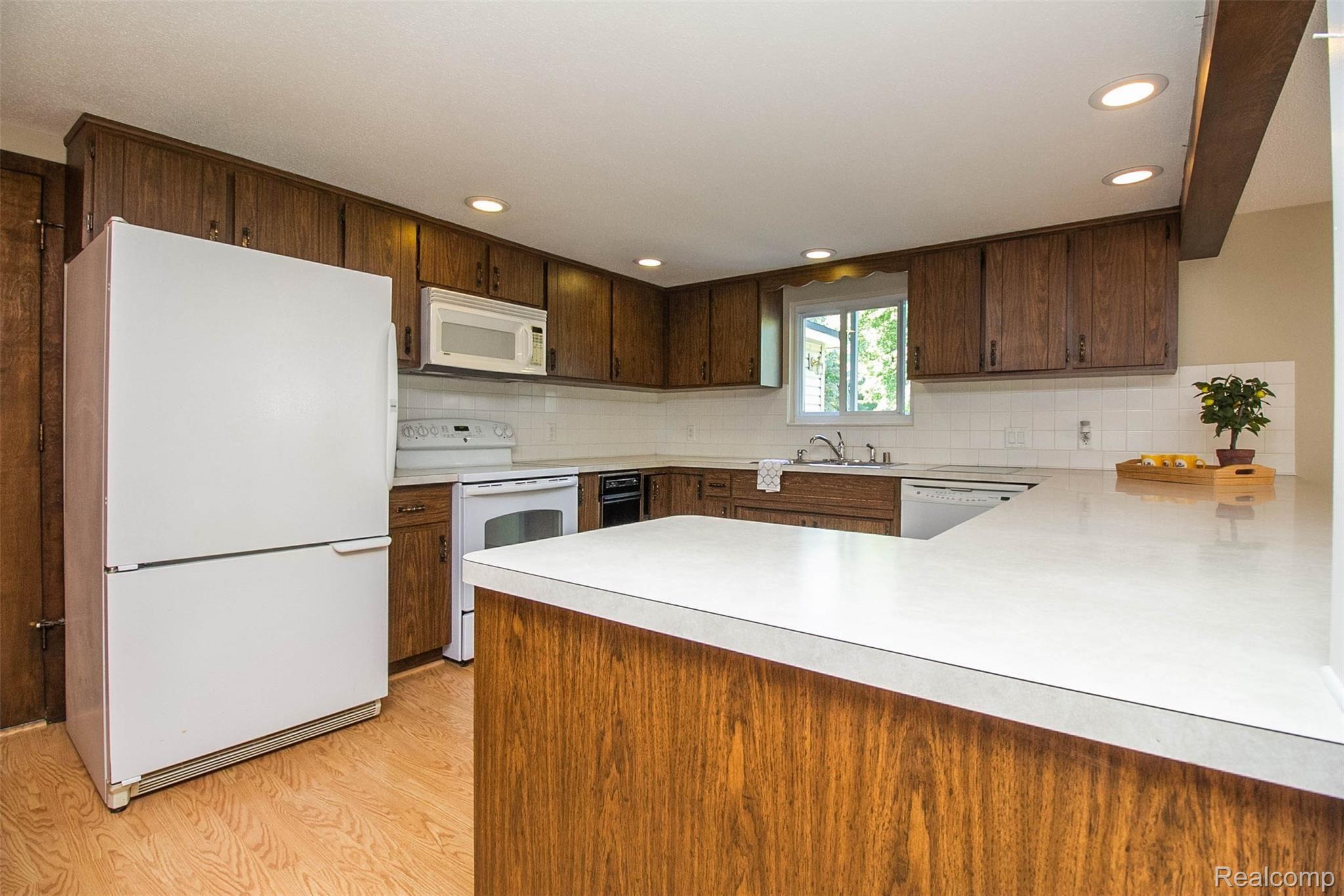 67021 Wolcott Road Ray, MI 48096 - Photo 10 of 30 12.jpg