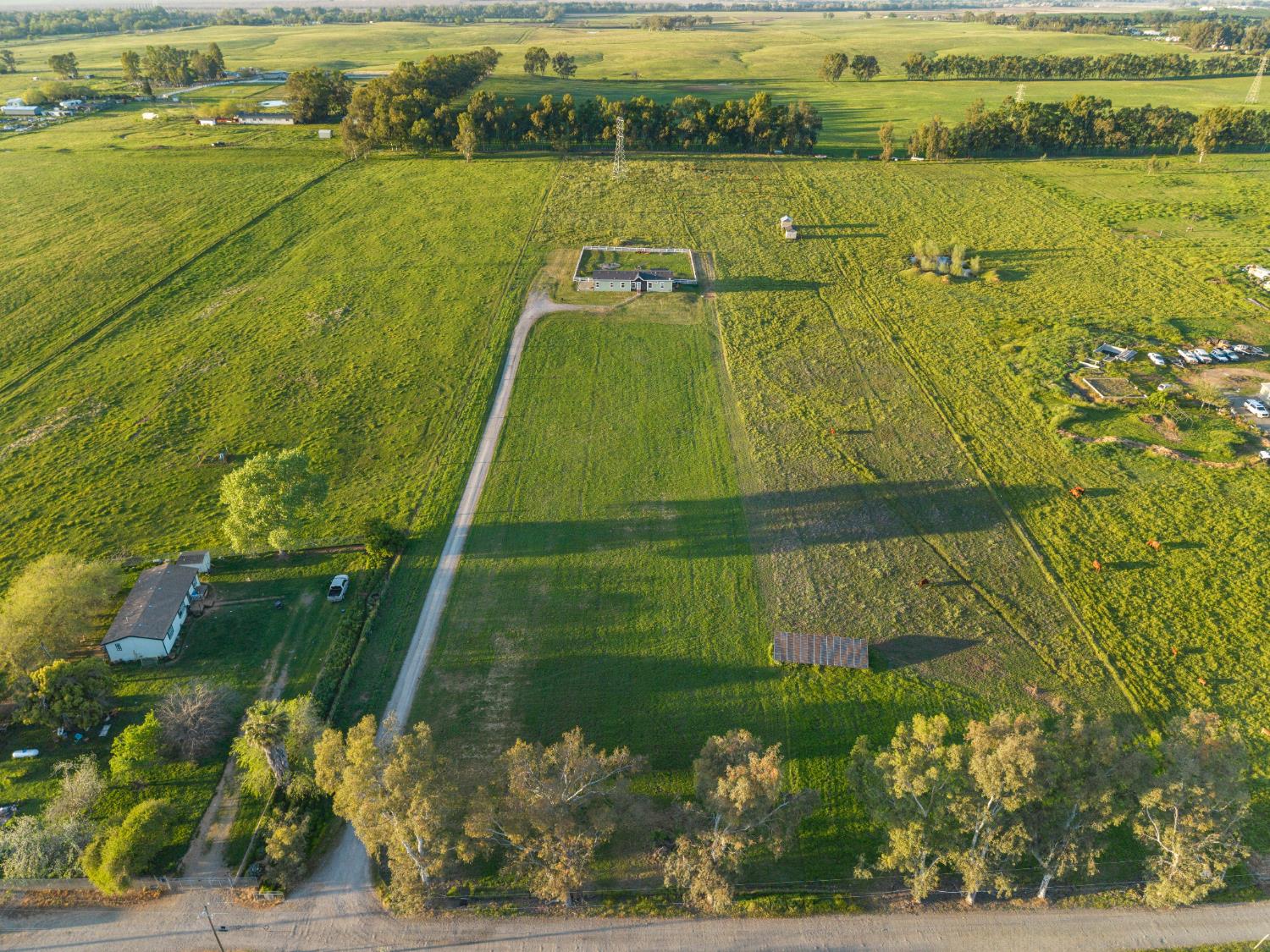 4390 Rolling Hills Road Sheridan, CA 95681 - Photo 5 of 42