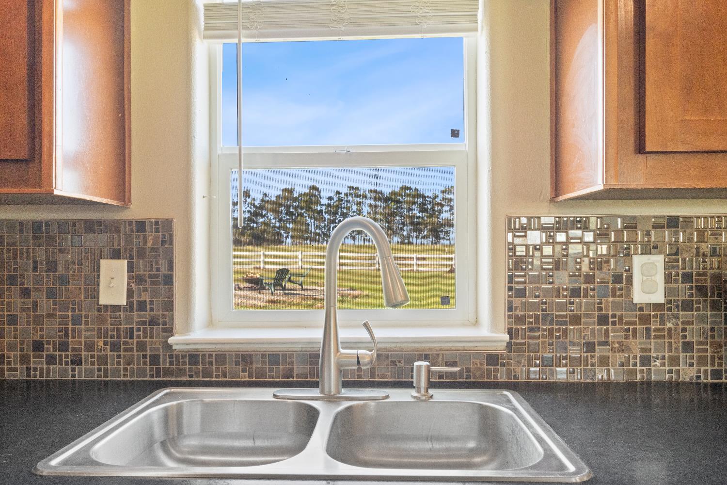 4390 Rolling Hills Road Sheridan, CA 95681 - Photo 9 of 42