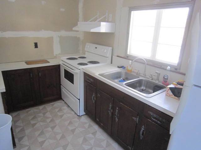 110 Autumn Street Rochester, NH 03868 - Photo 4 of 26