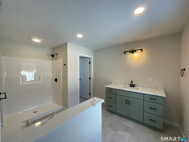 $639,000 | 277 Moosup Pond Road, Plainfield, CT 06354