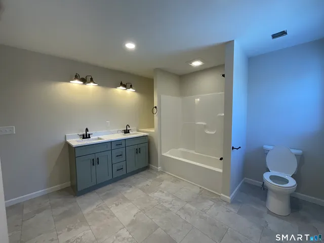 $639,000 | 277 Moosup Pond Road, Plainfield, CT 06354