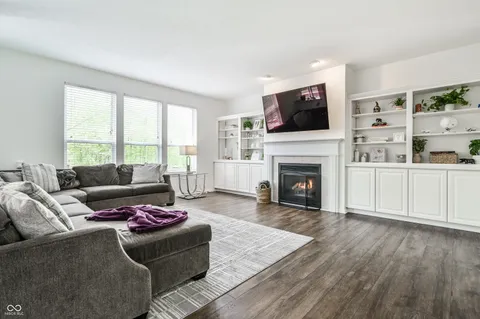 $475,000 | 8145 Walden Glen Court, Indianapolis, IN 46278