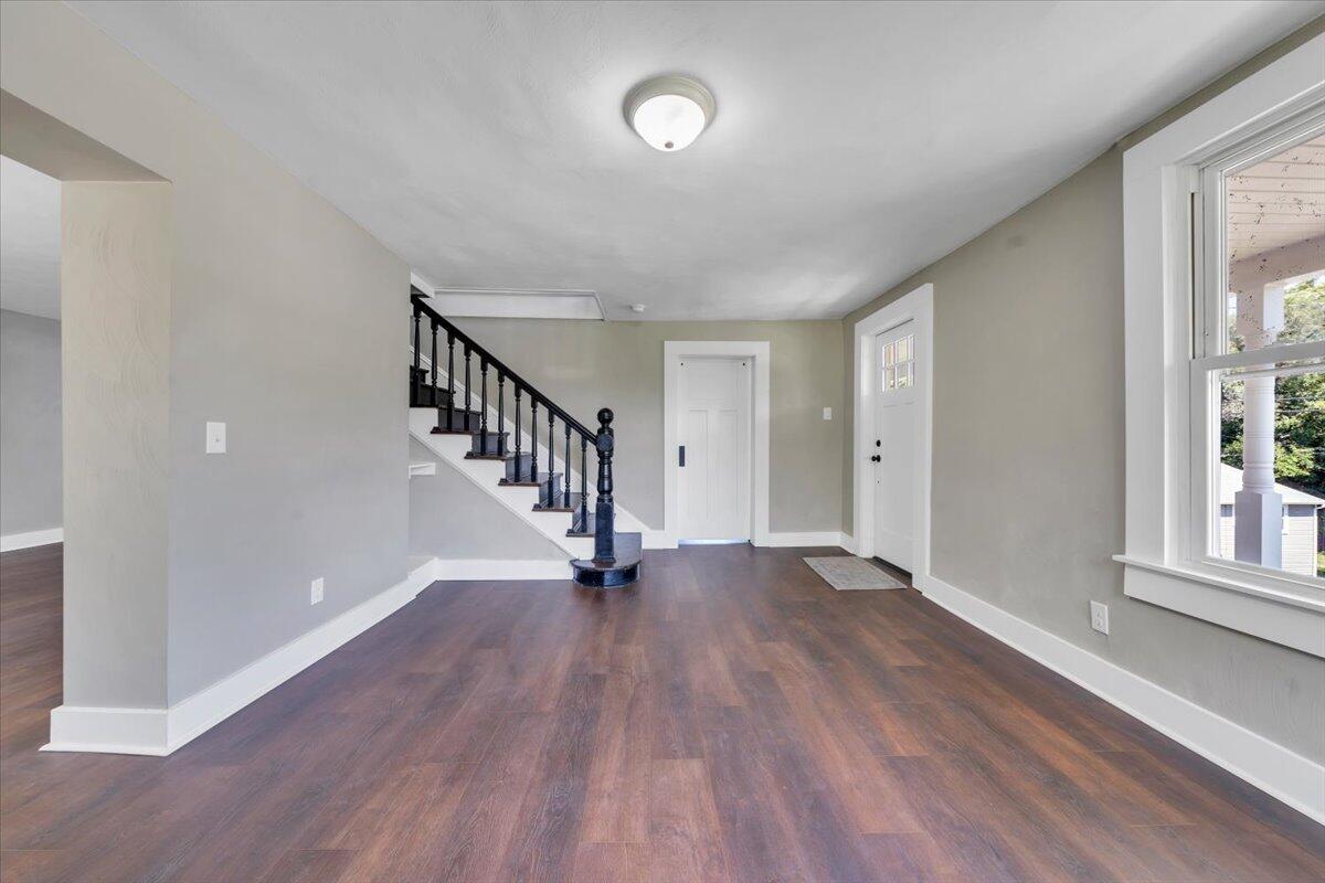 602 Rutherford Avenue Northwest Roanoke, VA 24016 - Photo 8 of 50 06-MIB02480